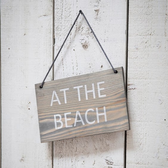 Garden Trading Wooden Hanging Sign, At the Beach - £11.00