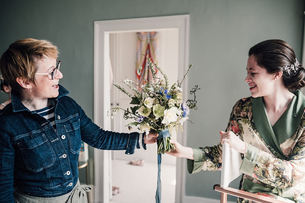 Image by <a class="text-p3" href="https://www.damienvickersphotography.co.uk" target="_blank">Damien Vickers Photography</a>.