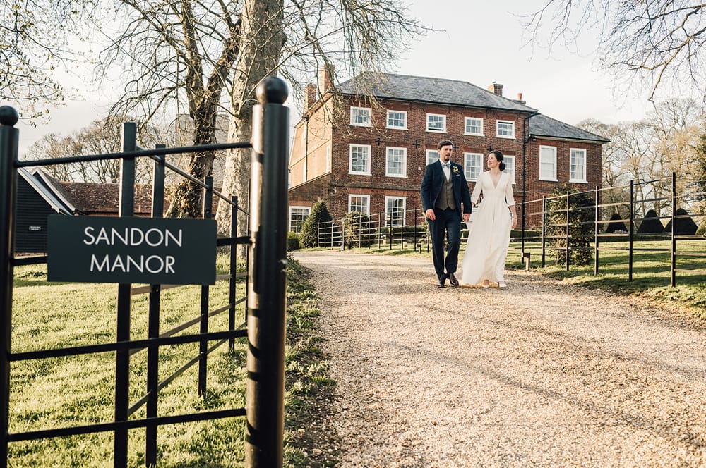 Image by <a class="text-p3" href="https://www.damienvickersphotography.co.uk" target="_blank">Damien Vickers Photography</a>.