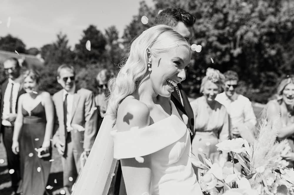 Image by <a class="text-p3" href="https://pearbearphotography.com" target="_blank">Pear & Bear Photography.</a>