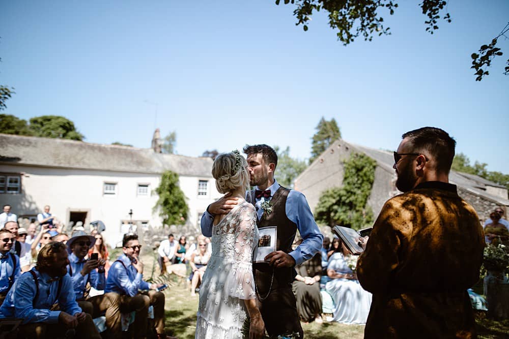 Image by <a class="text-p3" href="https://www.jonosymonds.com" target="_blank">Jono Symonds Photography</a>.