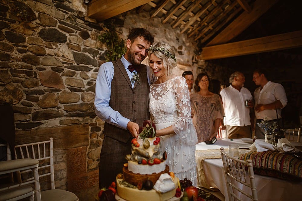 Image by <a class="text-p3" href="https://www.jonosymonds.com" target="_blank">Jono Symonds Photography</a>.