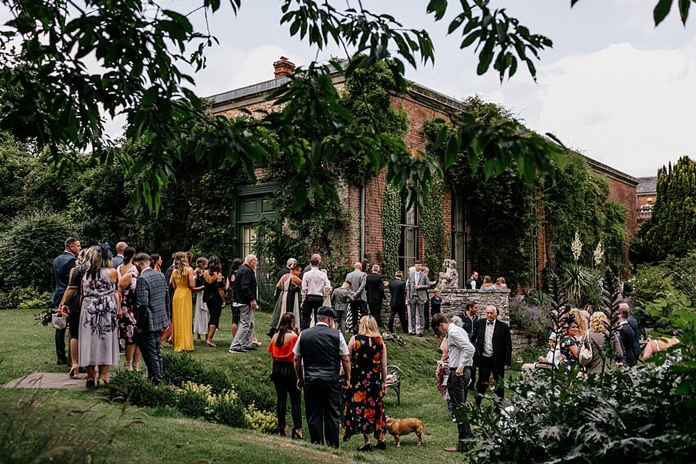 Image by <a class="text-p3" href="http://epiclovestory.co.uk" target="_blank">Epic Love Story</a> at Walcot Hall.