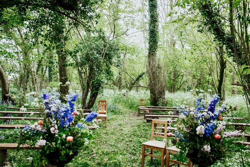Image by <a class="text-p3" href="https://www.oxiphotography.co.uk" target="_blank">Oxi Photography</a> at Dorset Woodland Weddings.