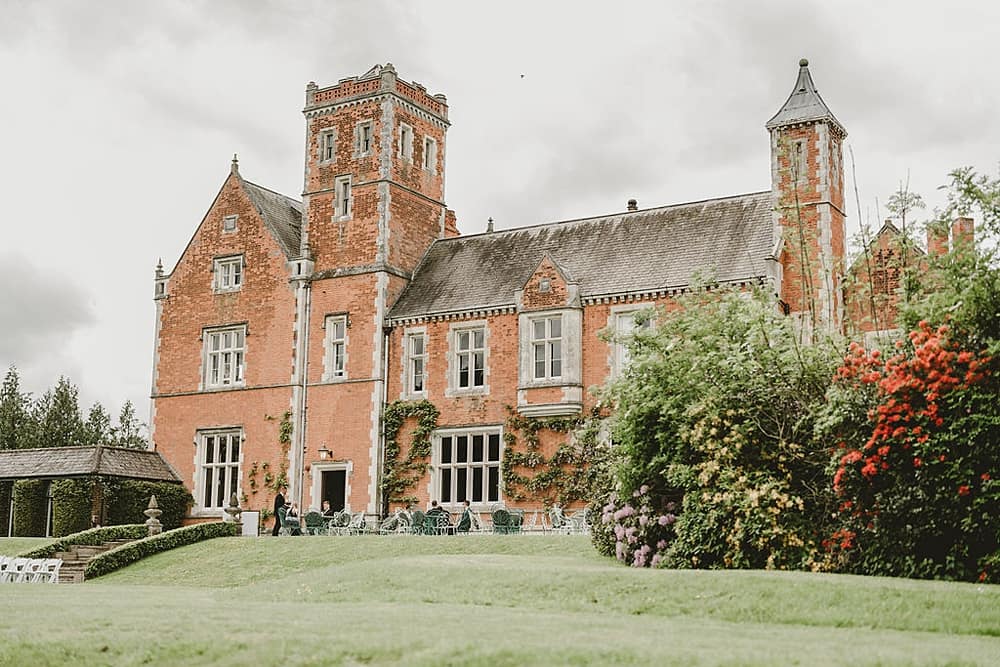 Image by <a class="text-p3" href="https://www.amylouphotography.co.uk" target="_blank">Amy Lou Photography</a>.