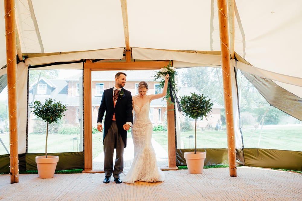 Image by <a class="text-p3" href="https://lunaweddings.co.uk" target="_blank">Luna Wedding Photography</a>.