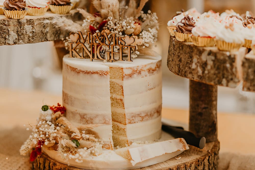 Image by <a class="text-p3" href="https://www.charleighvictoriaphotography.com" target="_blank">Charleigh Victoria Photography</a>.