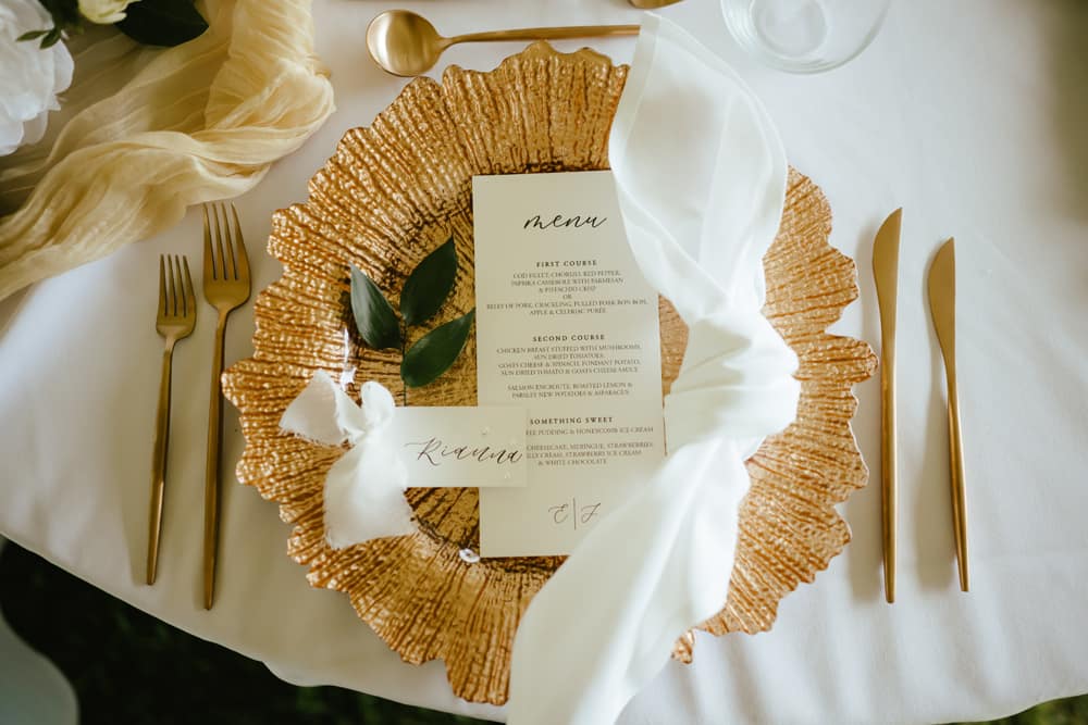Image by <a class="text-p3" href="https://www.ajfeatherphotography.com" target="_blank">AJ Feather Photography</a>.