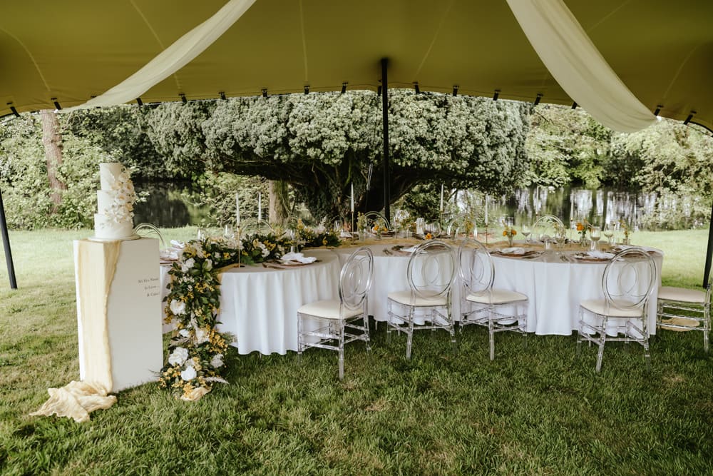 Image by <a class="text-p3" href="https://www.ajfeatherphotography.com" target="_blank">AJ Feather Photography</a>.