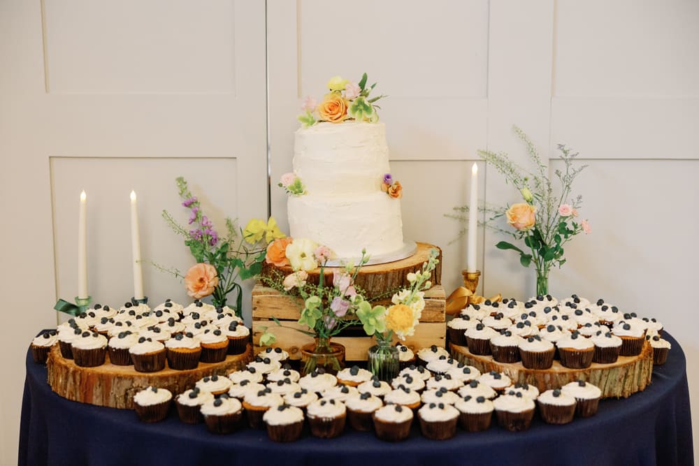 Image by <a class="text-p3" href="https://www.amylouphotography.co.uk" target="_blank">Amy Lou Photography</a>.