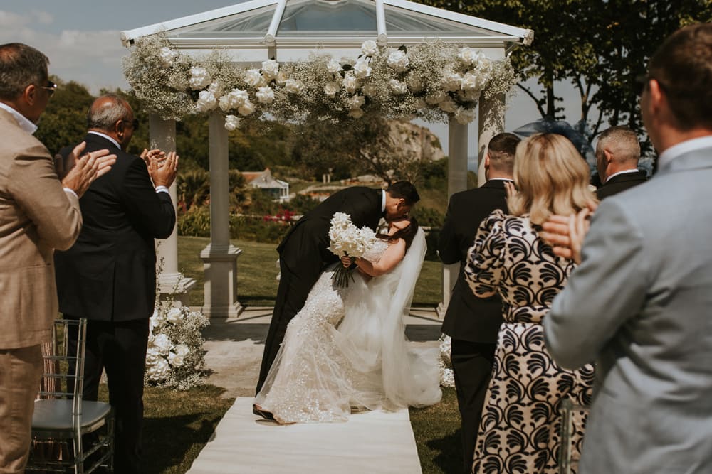 Image by <a class="text-p3" href="https://lauradeanphotography.com" target="_blank">Laura Dean Photography</a>.