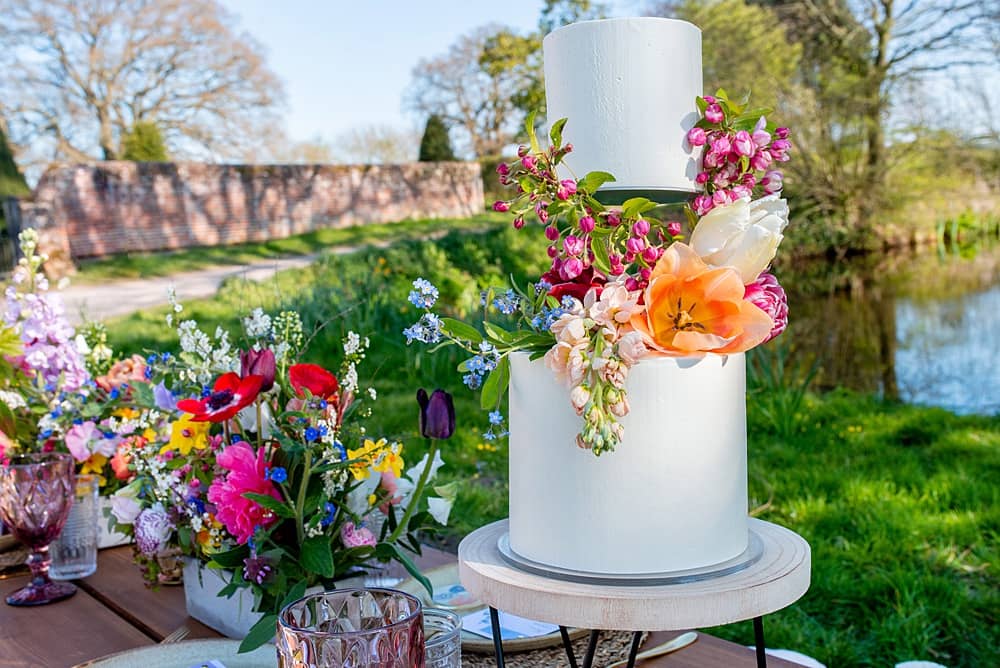 Image by <a class="text-p3" href="https://www.lauradownham.co.uk" target="_blank">Laura Downham Photography</a>.