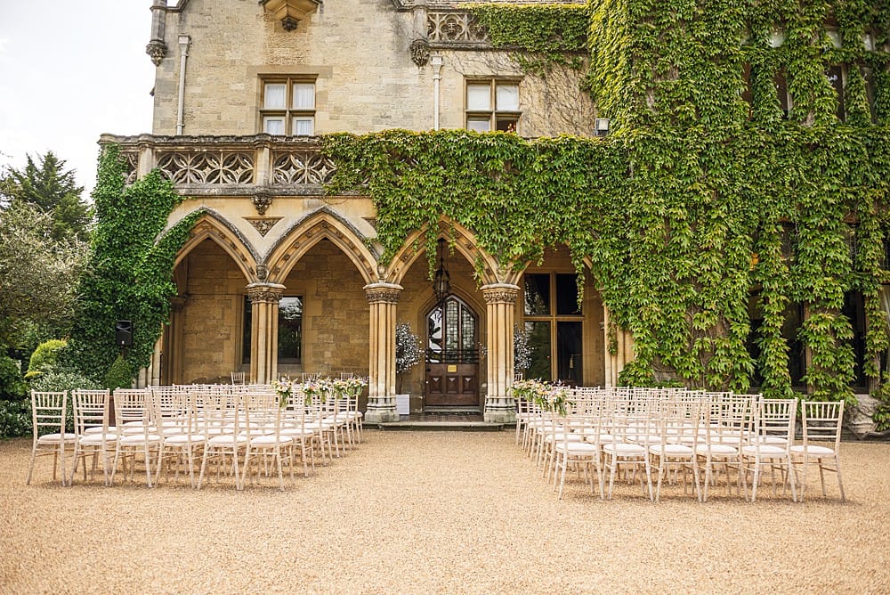 Image by <a class="text-p3" href="https://www.hollyderrickphotography.co.uk" target="_blank">Holly Derrick Photography</a>.