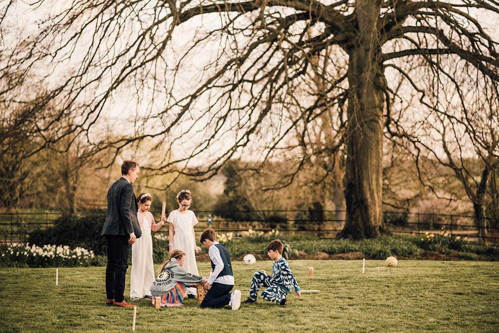Image by <a class="text-p3" href="https://www.damienvickersphotography.co.uk" target="_blank">Damien Vickers Photography</a>.
