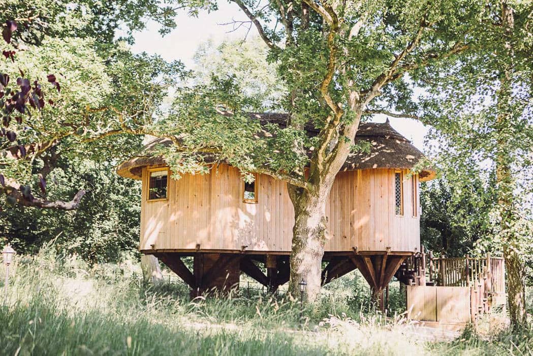 Image by <a class="text-p3" href="https://www.jenniferjanephotography.co.uk" target="_blank">Jennifer Jane Photography</a>.