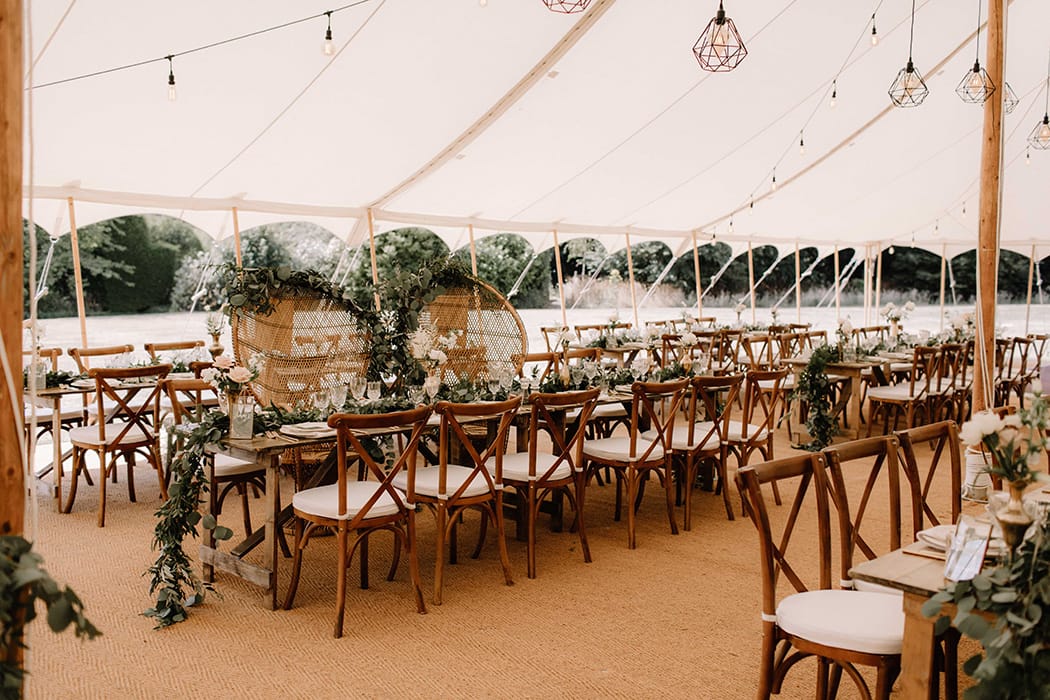 Image by <a class="text-p3" href="http://www.rebeccagoddardphotography.com" target="_blank">Rebecca Goddard Photography</a> | Planning by <a class="text-p3" href="http://www.katrinaotterweddings.co.uk" target="_blank">Katrina Otter Weddings</a>.