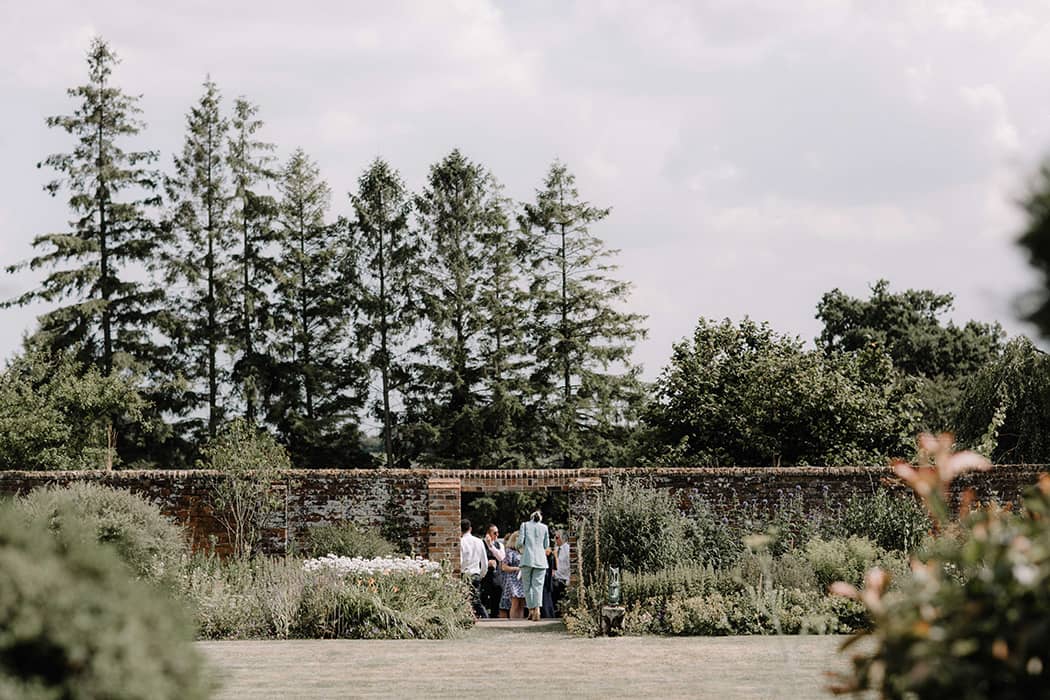 Image by <a class="text-p3" href="http://www.rebeccagoddardphotography.com" target="_blank">Rebecca Goddard Photography</a> | Planning by <a class="text-p3" href="http://www.katrinaotterweddings.co.uk" target="_blank">Katrina Otter Weddings</a>.