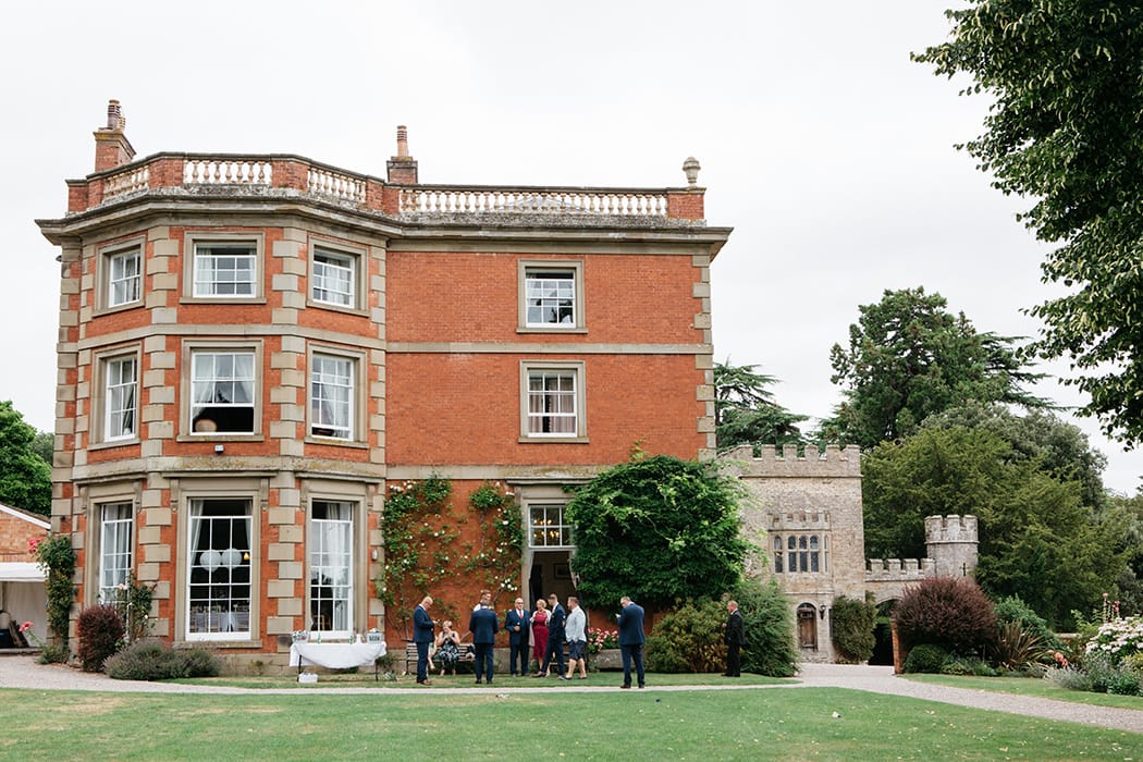 Image by <a class="text-p3" href="https://www.jennyrosephotography.co.uk" target="_blank">Jenny Rose Photography</a>.