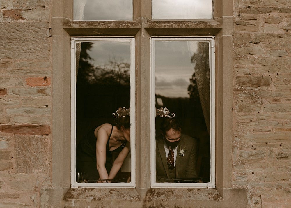 Image by <a class="text-p3" href="https://www.eddtaylorweddings.co.uk" target="_blank">Edd Taylor Weddings</a>.