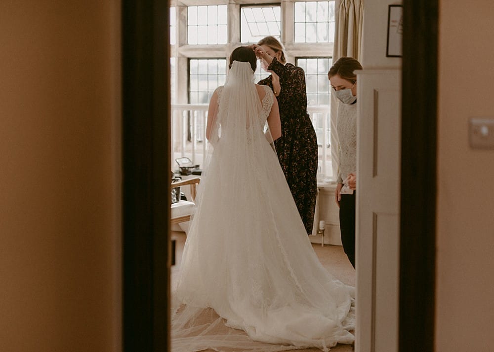 Image by <a class="text-p3" href="https://www.eddtaylorweddings.co.uk" target="_blank">Edd Taylor Weddings</a>.