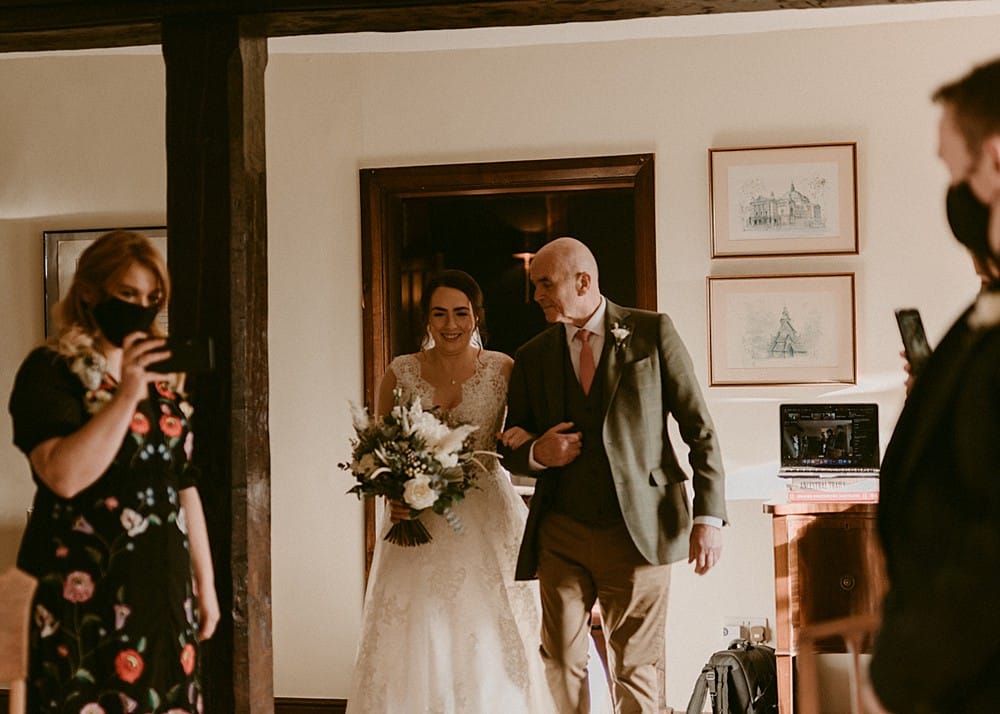 Image by <a class="text-p3" href="https://www.eddtaylorweddings.co.uk" target="_blank">Edd Taylor Weddings</a>.