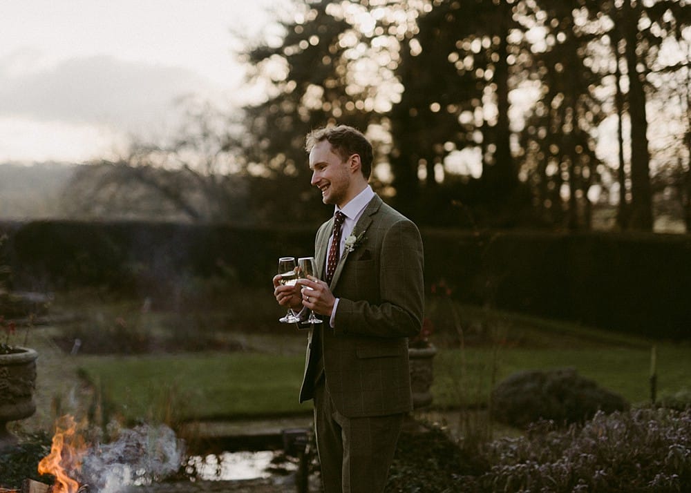 Image by <a class="text-p3" href="https://www.eddtaylorweddings.co.uk" target="_blank">Edd Taylor Weddings</a>.