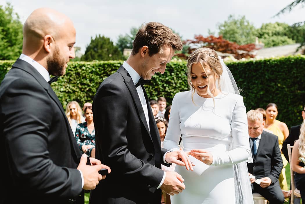 Image by <a class="text-p3" href="http://fionasweddingphotography.co.uk" target="_blank">Fiona Kelly Photography</a>.