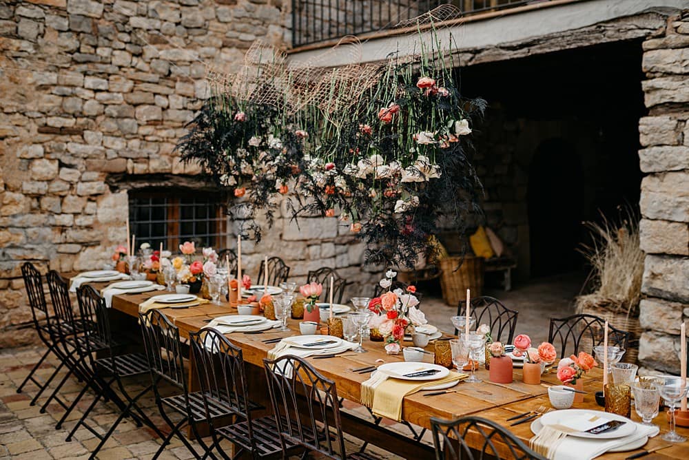 Image by <a class="text-p3" href="https://catherinehudsonphotography.com/en/" target="_blank">Catherine Hudson Photography</a> at <a class="text-p3" href="https://cocoweddingvenues.co.uk/coco_listing/this-must-be-the-place/" target="_blank">This Must Be The Place</a>.