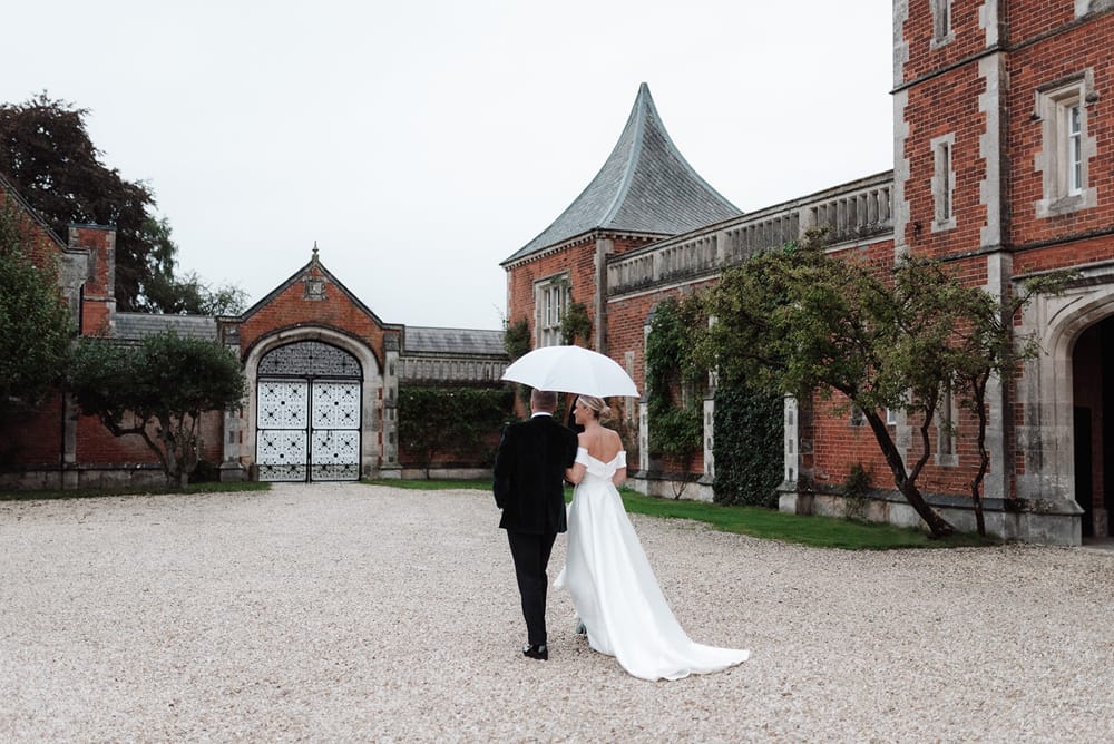 Image by <a class="text-p3" href="https://www.lucyhenzellphotography.co.uk" target="_blank">Lucy Henzell Photography</a>.
