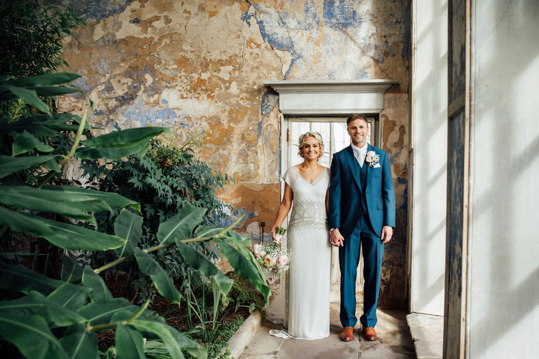 Image by <a class="text-p3" href="http://www.mattbrownphotography.co.uk" target="_blank">Matt Brown Photography</a> at <a class="text-p3" href="http://cocoweddingvenues.co.uk/coco_listing/the-riding-school-at-calke-abbey/" target="_blank">Calke Abbey</a>.