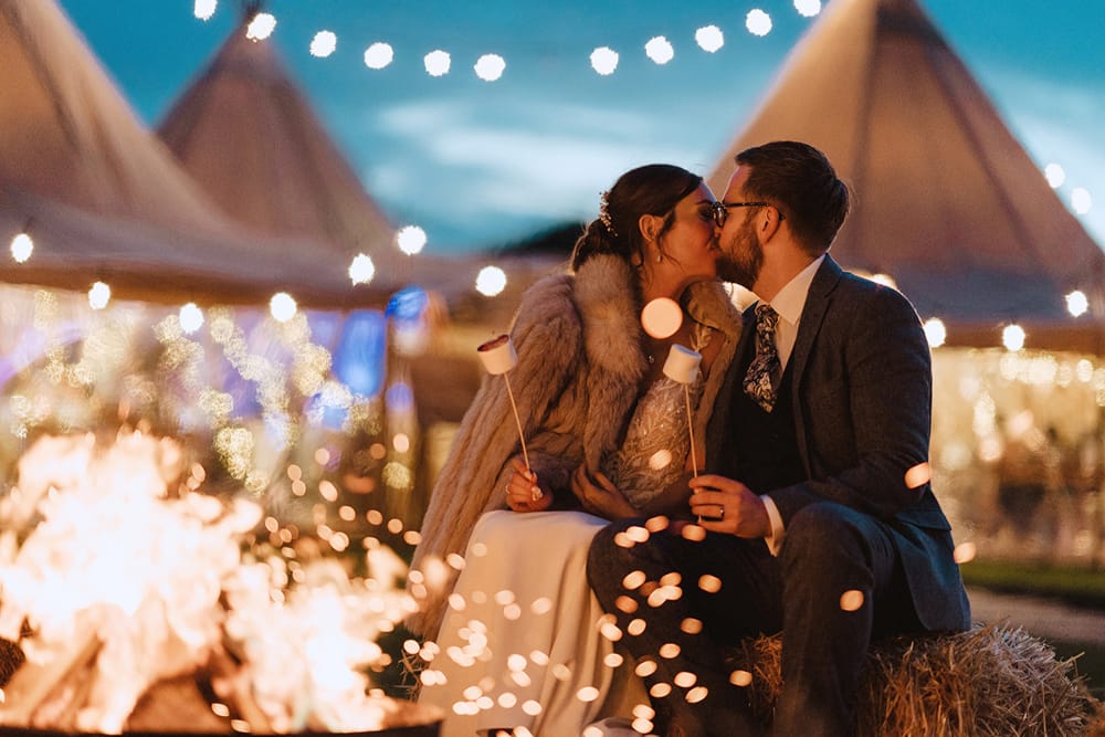Image by <a class="text-p3" href="http://indielove.co.uk" target="_blank">Indie Love</a> at Dovecote Events.