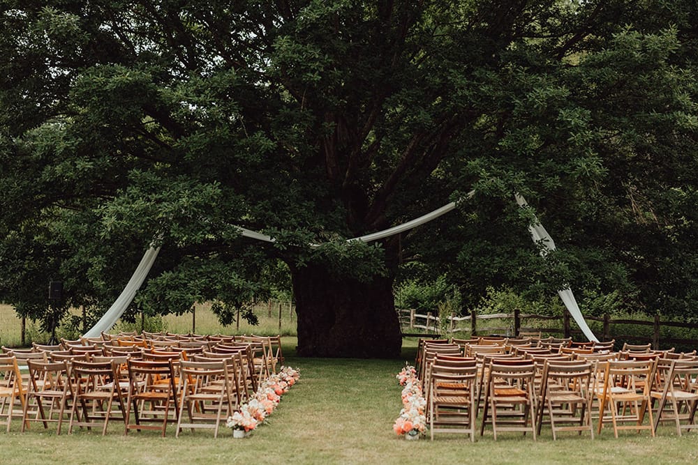 Image by <a class="text-p3" href="https://www.emilysteve.com" target="_blank">Emily & Steve Photography</a> at Lower House Farm.