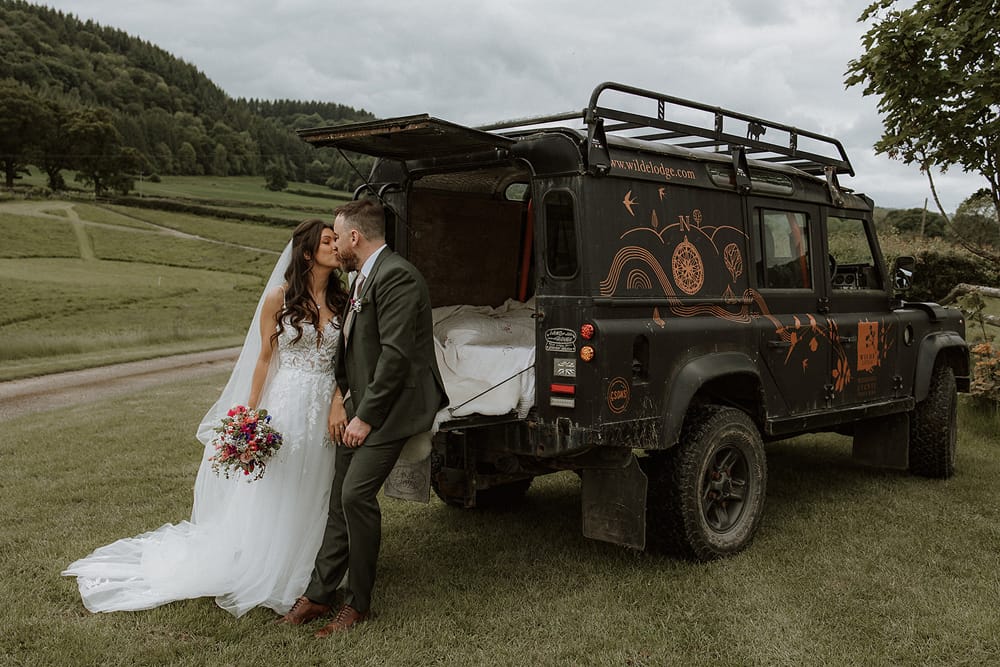 Image by <a class="text-p3" href="https://www.laurenwilliamsphotography.com" target="_blank">Lauren Williams Photography</a> at Wilde Lodge.