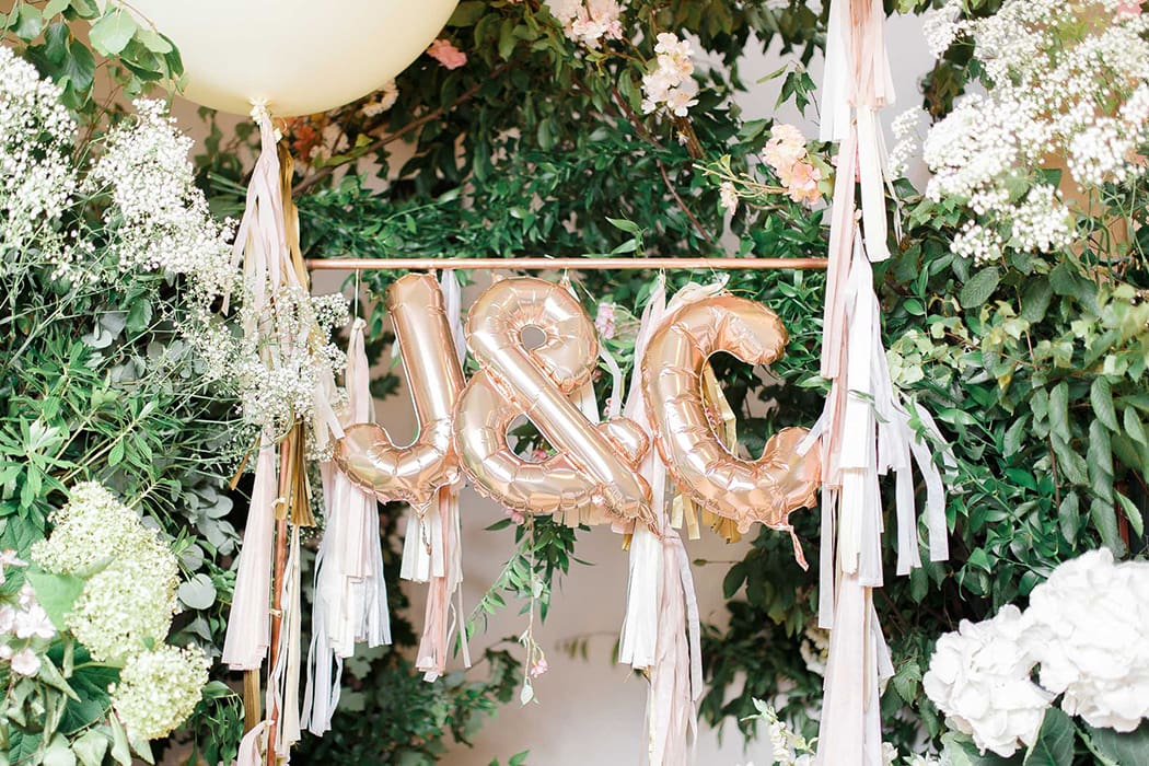 Image by <a class="text-p3" href="http://www.whitestagweddings.com" target="_blank">White Stag Wedding Photography</a>.