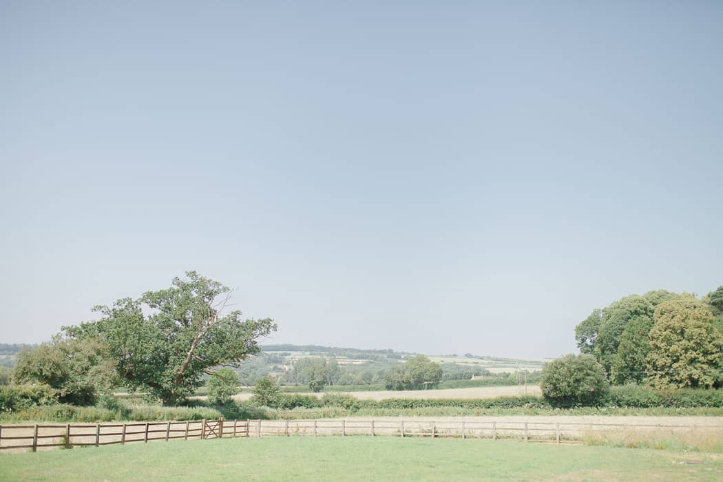 Image by <a class="text-p3" href="http://www.whitestagweddings.com" target="_blank">White Stag Wedding Photography</a>.
