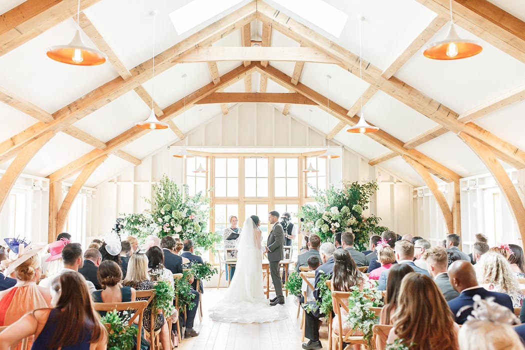 Image by <a class="text-p3" href="http://www.whitestagweddings.com" target="_blank">White Stag Wedding Photography</a>.
