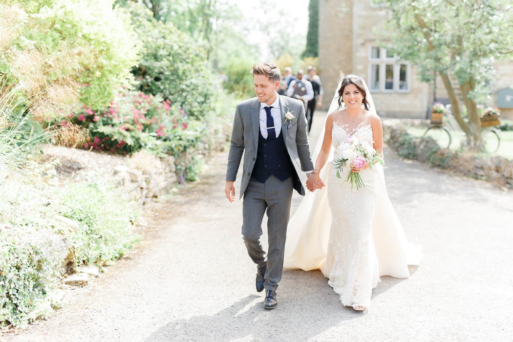 Image by <a class="text-p3" href="http://www.whitestagweddings.com" target="_blank">White Stag Wedding Photography</a>.