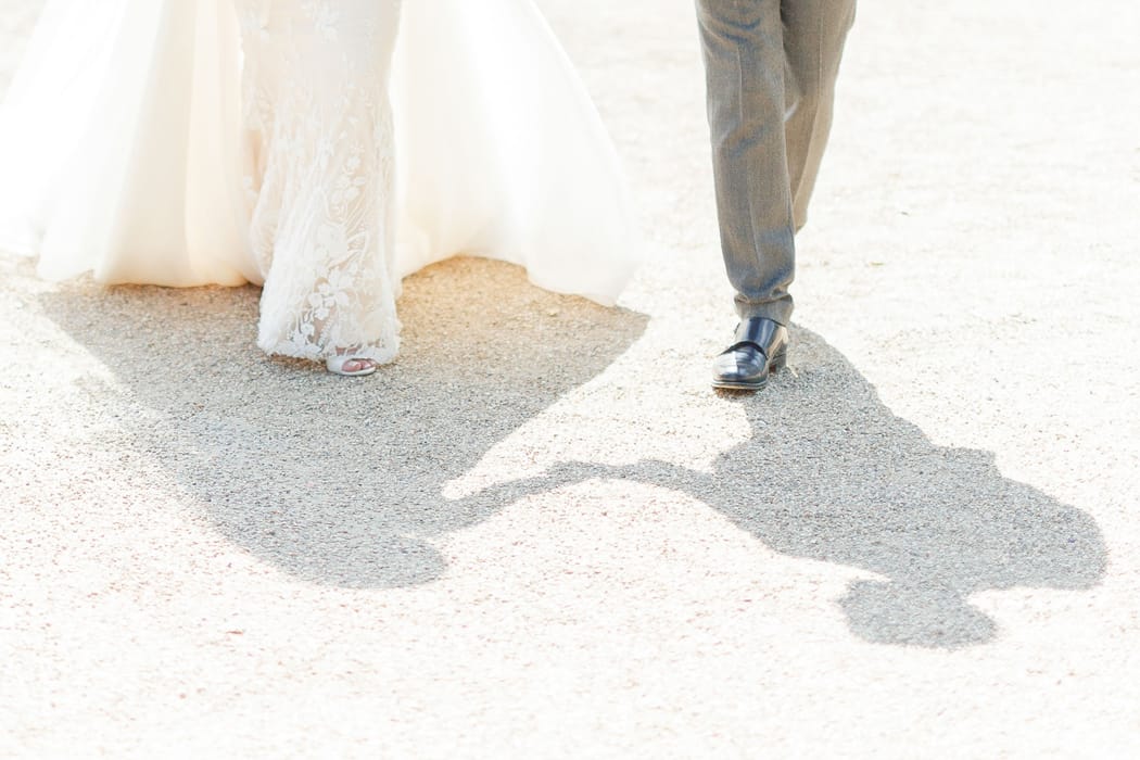 Image by <a class="text-p3" href="http://www.whitestagweddings.com" target="_blank">White Stag Wedding Photography</a>.