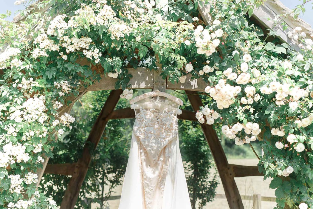 Image by <a class="text-p3" href="http://www.whitestagweddings.com" target="_blank">White Stag Wedding Photography</a>.