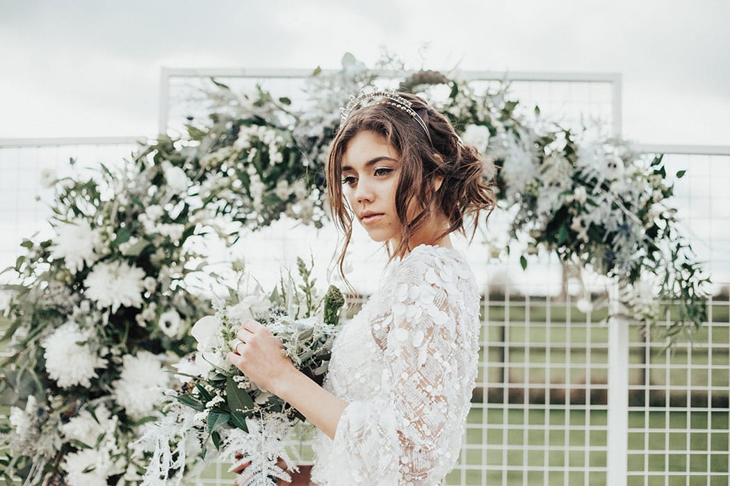 Image by <a class="text-p3" href="https://www.the-wild-bride.com" target="_blank">The Wild Bride</a>.
