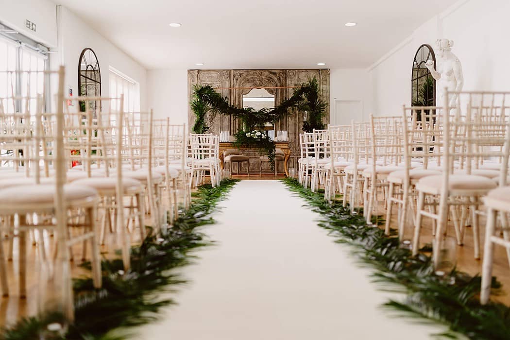 Image by <a class="text-p3" href="http://www.andydavison.com" target="_blank">Andy Davison Photography</a>.