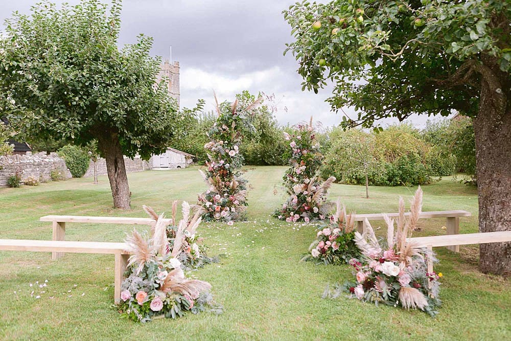 Image by <a class="text-p3" href="https://www.jenniferjanephotography.co.uk" target="_blank">Jennifer Jane Photography</a>.