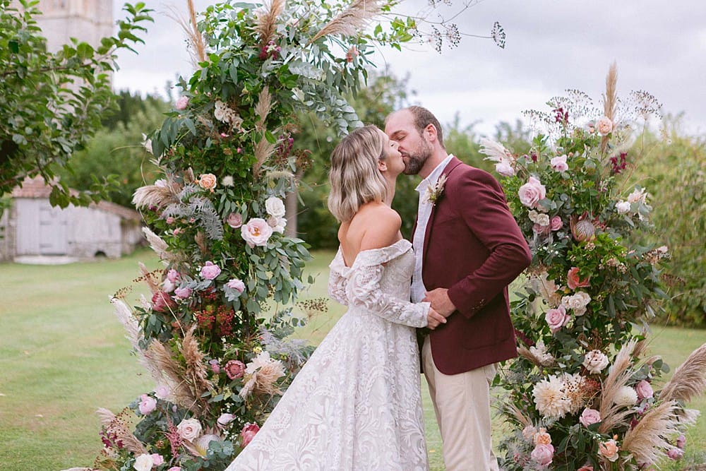 Image by <a class="text-p3" href="https://www.jenniferjanephotography.co.uk" target="_blank">Jennifer Jane Photography</a>.