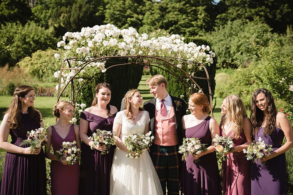 Image by <a class="text-p3" href="https://www.emmahare.com" target="_blank">Emma Hare Photography</a>.