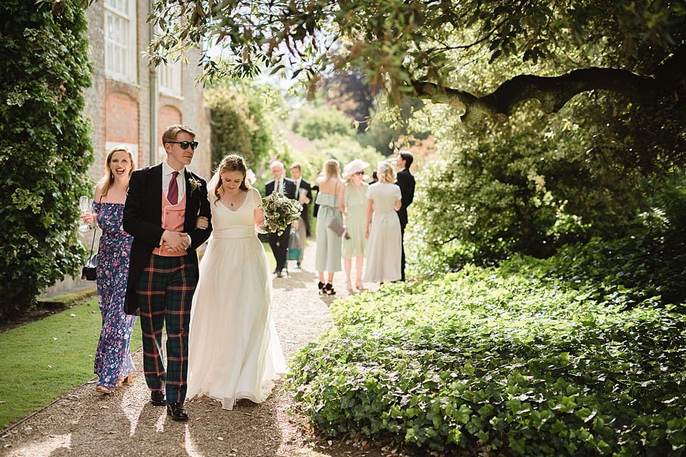 Image by <a class="text-p3" href="https://www.emmahare.com" target="_blank">Emma Hare Photography</a>.