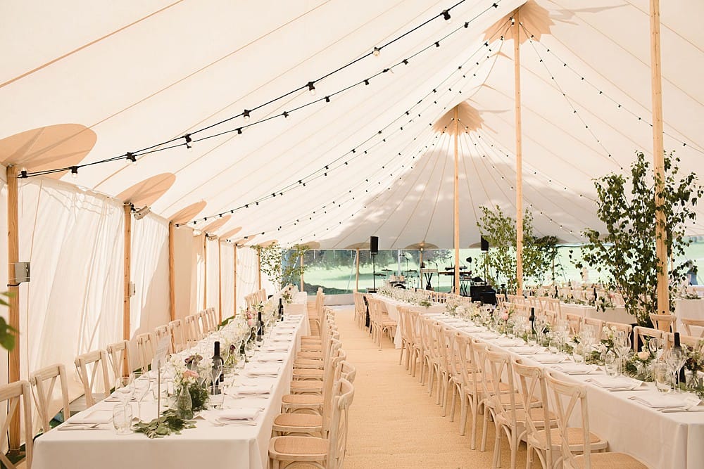 Image by <a class="text-p3" href="https://www.emmahare.com" target="_blank">Emma Hare Photography</a>.