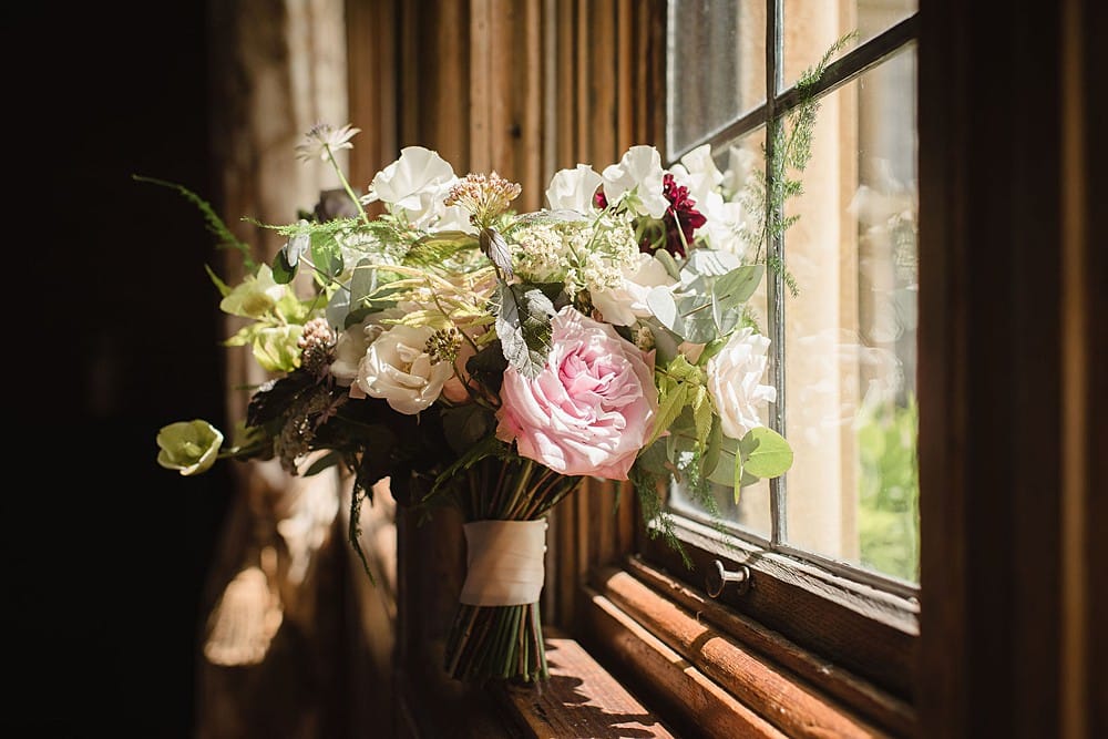 Image by <a class="text-p3" href="https://www.emmahare.com" target="_blank">Emma Hare Photography</a>.