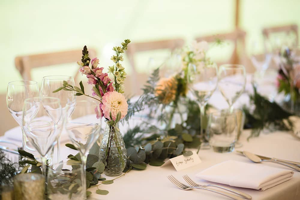 Image by <a class="text-p3" href="https://www.emmahare.com" target="_blank">Emma Hare Photography</a>.