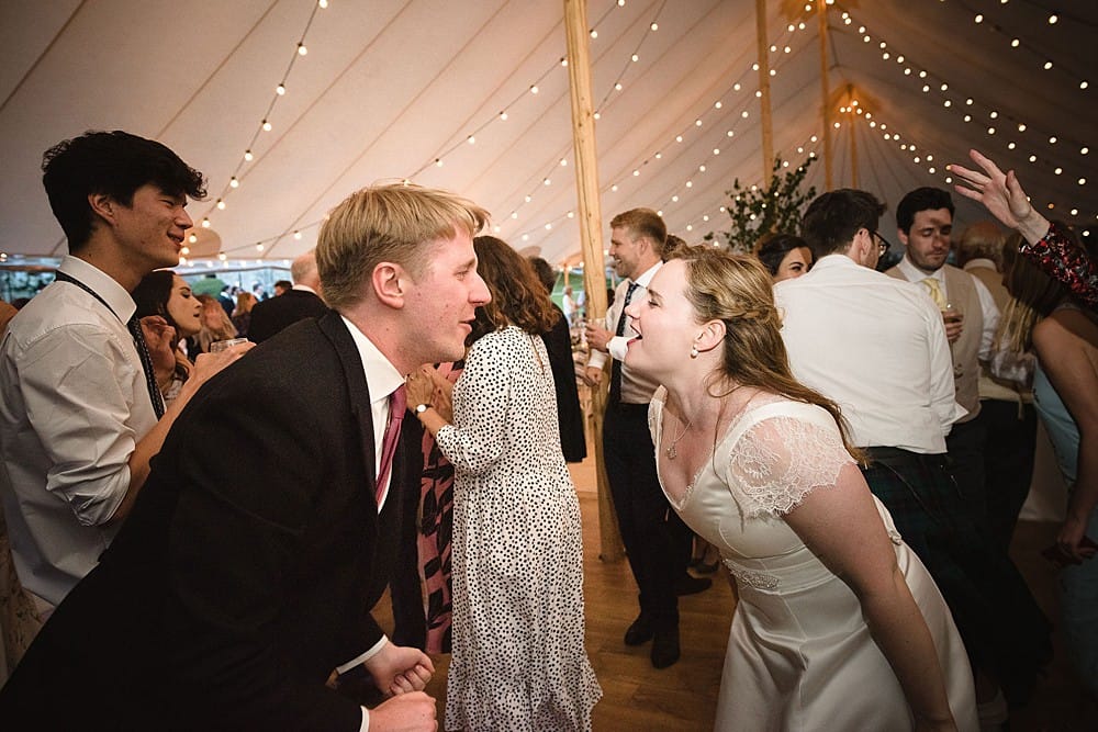Image by <a class="text-p3" href="https://www.emmahare.com" target="_blank">Emma Hare Photography</a>.