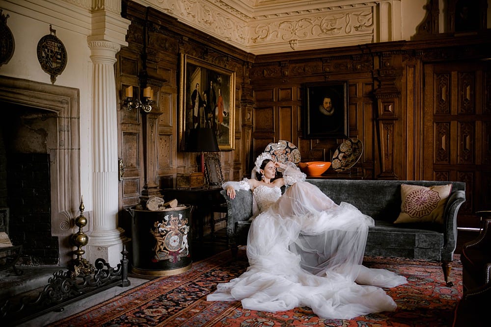 Image by <a class="text-p3" href="http://emmyloukelly.com" target="_blank">Vanitas Life</a>.